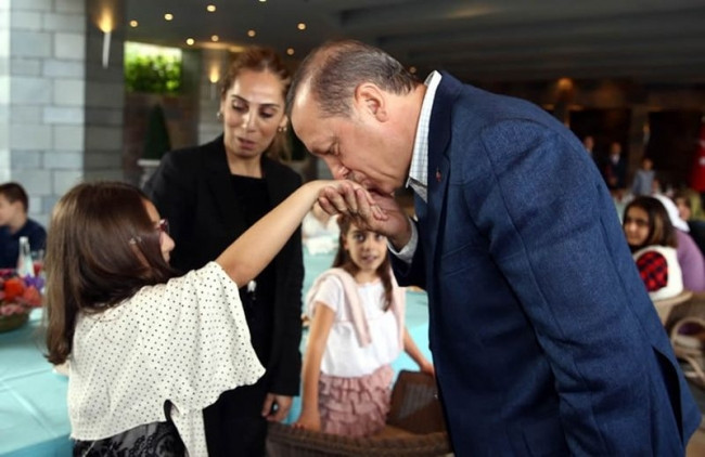 Erdoğan'dan şehit çocuklarına bayram sürprizi