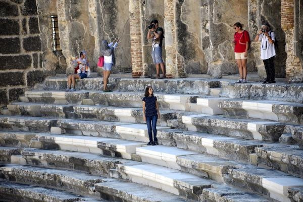 Aspendos restorasyonunda 'mutfak mermeri’ eleştirisi