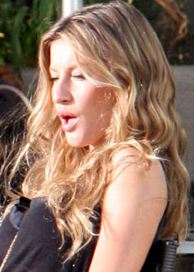 Gisele Bundchen klip kızı oldu