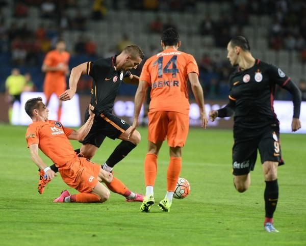 Başakşehir-Galatasaray maçından kareler