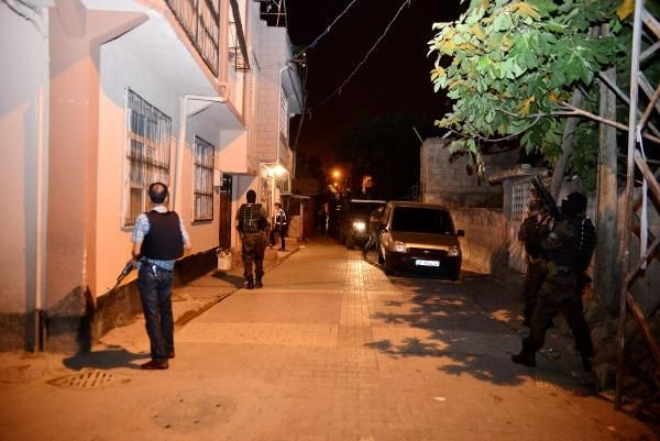 Adana'da şafak operasyonu