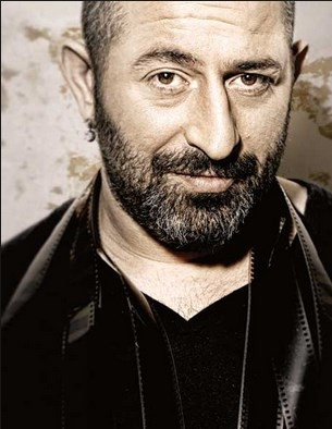 Cem Yılmaz Kimdir