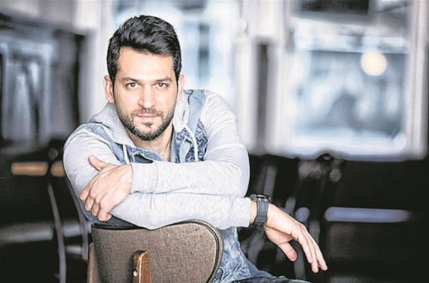 Mehmet Aslantuğ o sözünü çabuk unuttu!