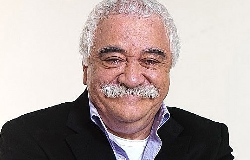 Levent Kırca Kimdir