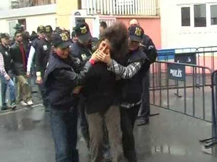 Canlı bomba adliyeye sevk edildi