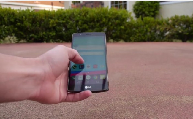 LG G4 düşme testinde