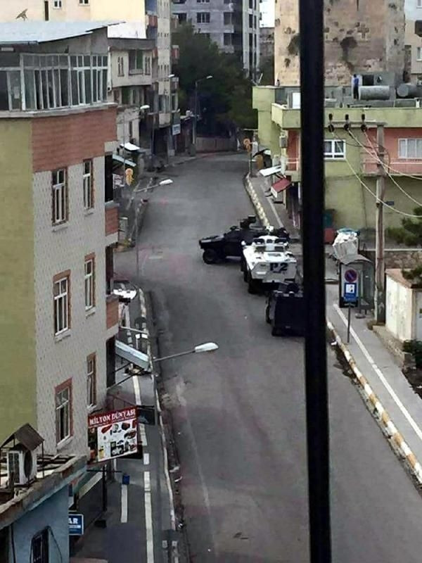 Silvan'da sokağa çıkma yasağı ve çatışmalar devam ediyor