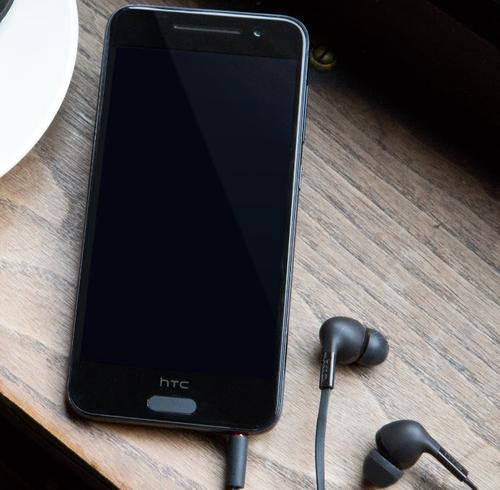 İşte HTC'nin yeni telefonu One A9