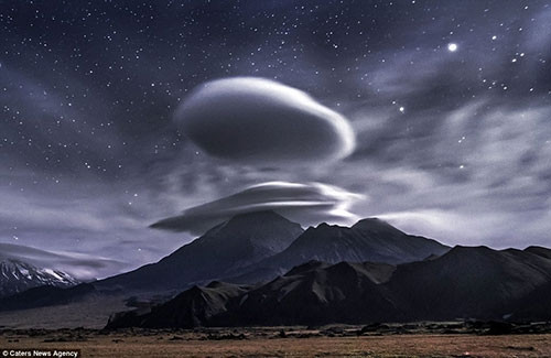 Rusya dağlarında 'UFO' bulutları