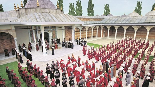 İşte tahtın yeni sahibi