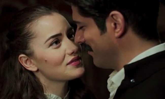 En beğenilen çift Fahriye Evcen-Burak Özçivit oldu