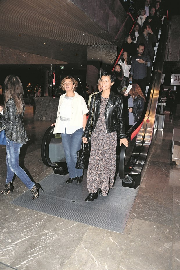Tuba Büyüküstün'e Vatikan’dan özel ödül