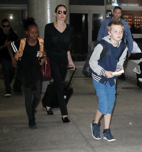 Shiloh Jolie Pitt saçlarını kısacık kestirdi