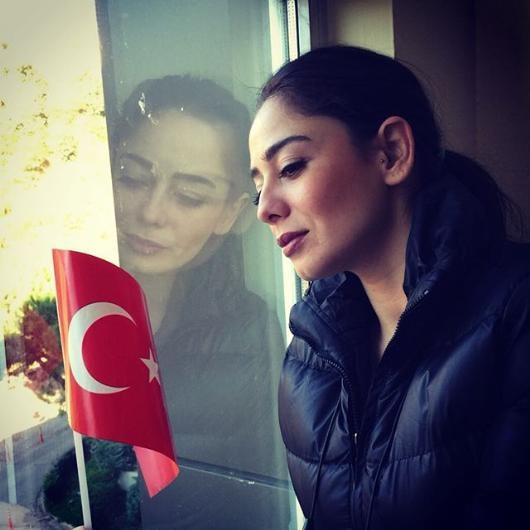 Ünlü isimlerin 29 Ekim Cumhuriyet Bayramı mesajları