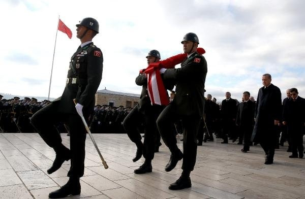 İlk tören Anıtkabir'de yapıldı
