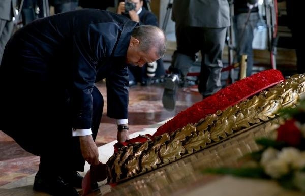 İlk tören Anıtkabir'de yapıldı