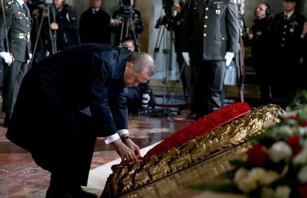 İlk tören Anıtkabir'de yapıldı