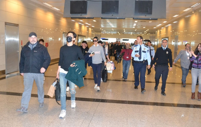 Atatürk Havalimanı'nda CNBLUE izdihamı