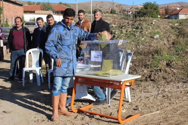 Türkiye'den ilginç seçim manzaraları