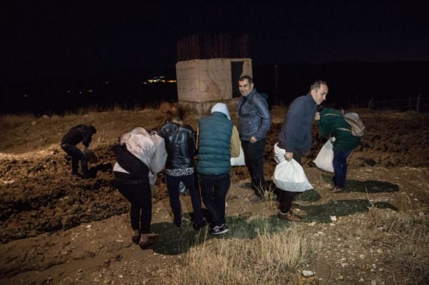 İki ilde oy pusulaları askeri helikopterle taşındı