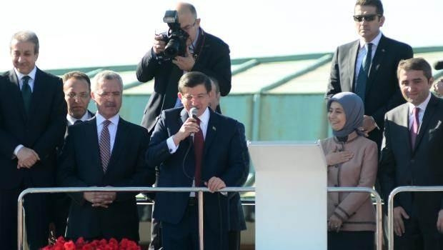 Başbakan Ahmet Davutoğlu: Bu coşkuyu Cumhurbaşkanı da yaşıyor