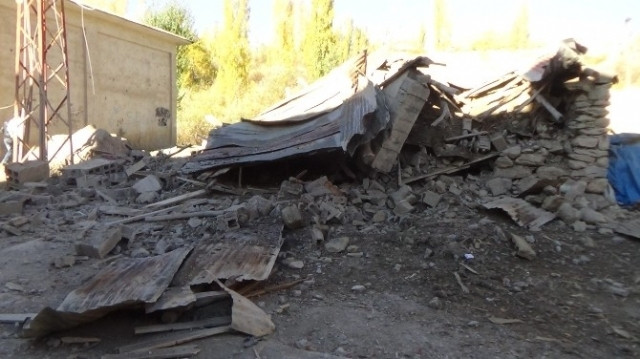 Hakkari'de çatışmanın izleri gün ağarınca ortaya çıktı