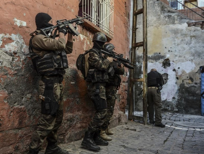 Diyarbakır'da terör operasyonu