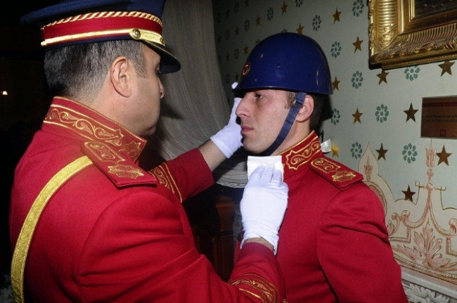 Atatürk’ün odasına ziyaretçiler akın etti
