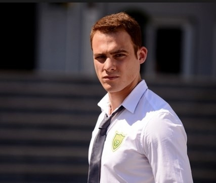Kerem Bürsin Kimdir
