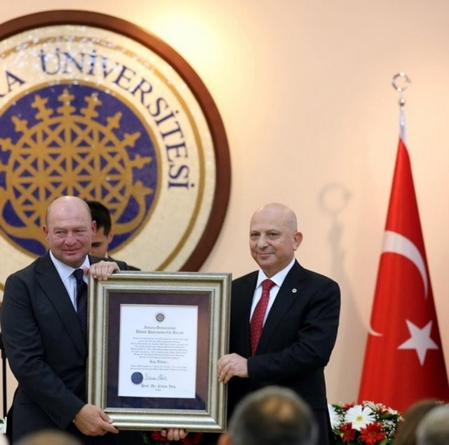 Mustafa Koç Instagram'da