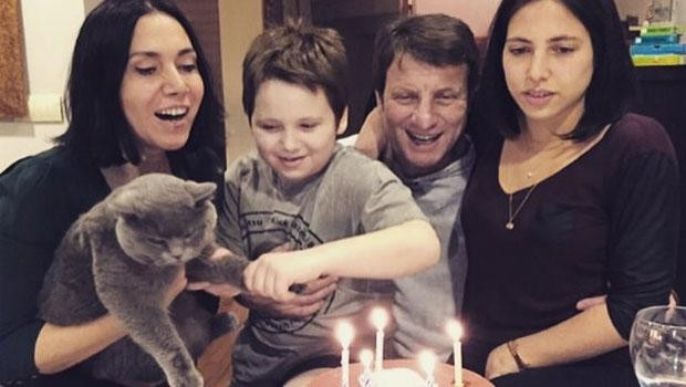 Feraye Tanyolaç 45'inci yaşını eski eşi Kaya Çilingiroğlu ile kutla