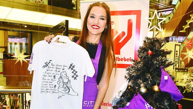 Deniz Seki tasarladı Demet Akalın sattı