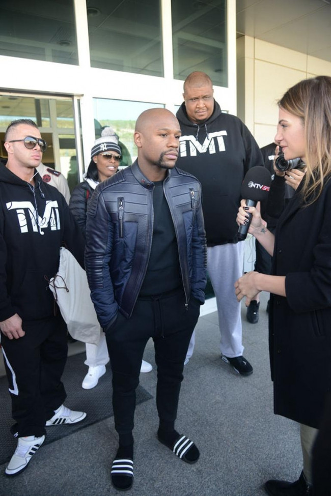 Boks şampiyonu Floyd Mayweather İstanbul'da
