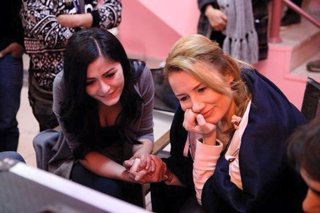 Deniz Seki kamera karşısında