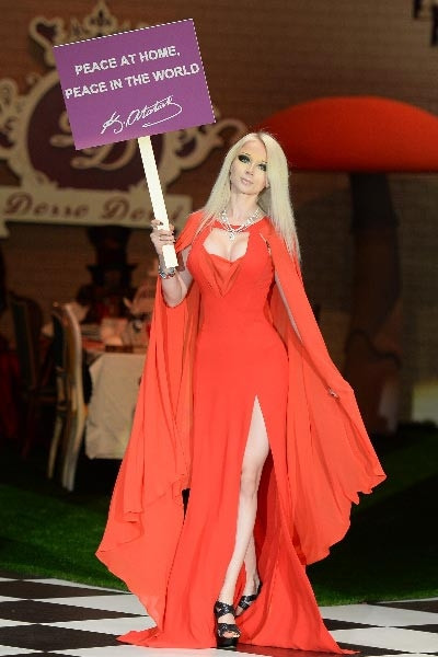 'Barbie’den Atatürk’lü mesaj geldi