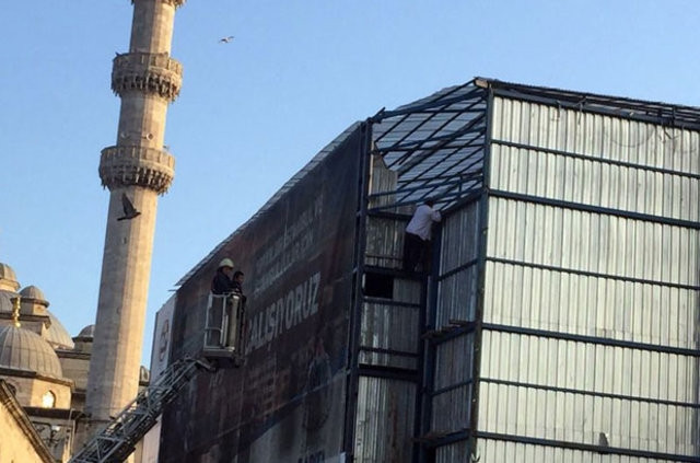 Tarihi Mısır Çarşısı'ndan intihar girişimi