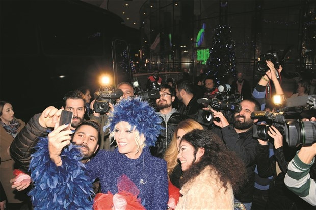 Mavi tüylü süper star!