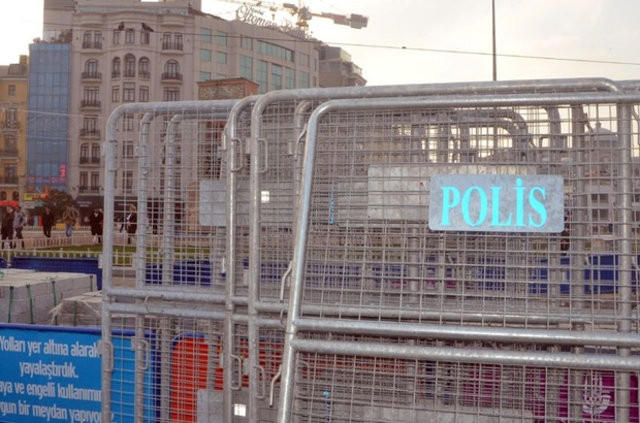 Taksim Meydanı'nda yılbaşı öncesi bariyerli önlem