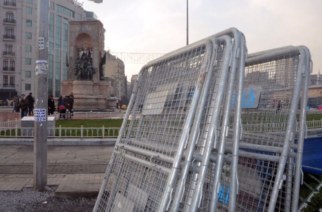 Taksim Meydanı'nda yılbaşı öncesi bariyerli önlem