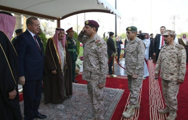 Cumhurbaşkanı Erdoğan Suudi Arabistan'da