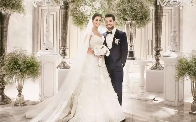 Buse Terim düğün fotoğraflarını takipçileriyle paylaştı