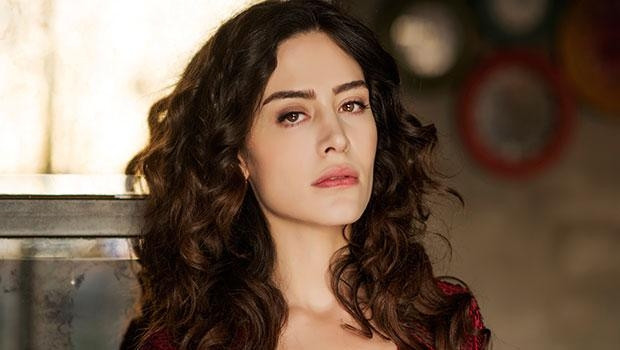 Belçim Bilgin: 'İnsanlar evlenince birbirlerinin tapularını almıyor