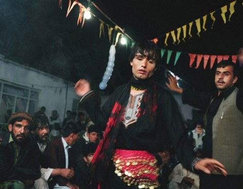 Erkek çocuklarının kabusu: Bacha bazi