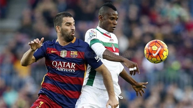 Arda Turan ilk maçında çok beğenildi
