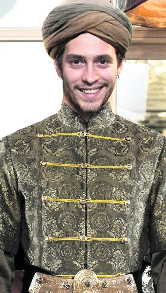 Kösem Sultan'da bir şeyler eksik!