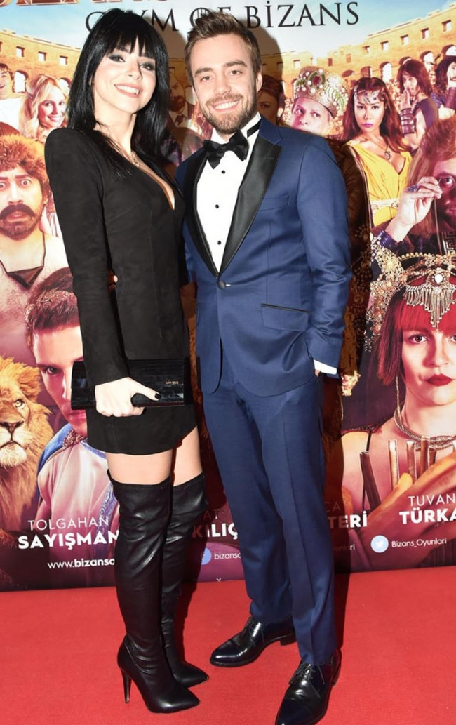 Murat'ın en büyük destekçisi Merve Boluğur