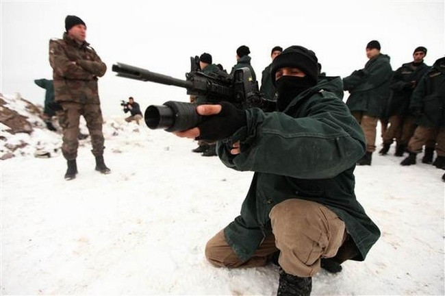 Özel harekat polisleri böyle hazırlanıyor !