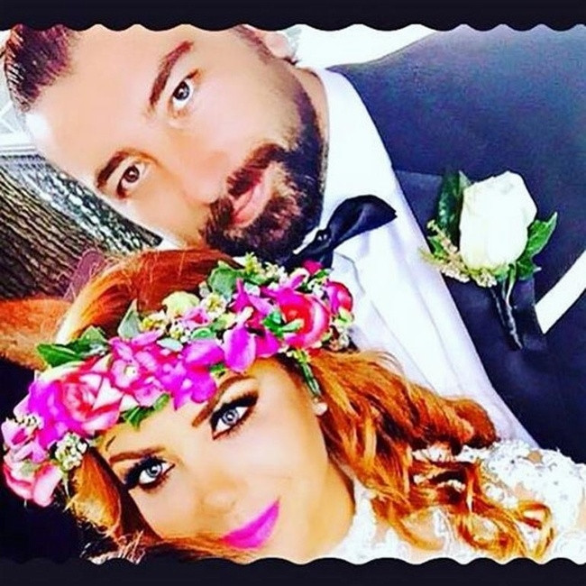 Tanyeli 2 yıl sonra Avustralya'da düğün yaptı
