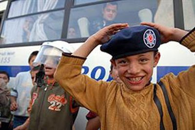 DTP eyleminden farklı kareler