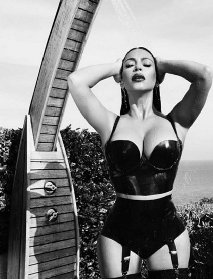 Kim Kardashian saçlarını haftada 2 kez yıkıyor